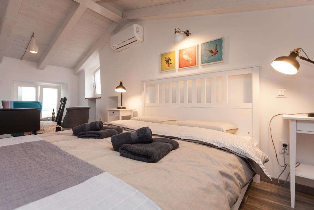 Apartments And Rooms Hey 罗维尼 外观 照片