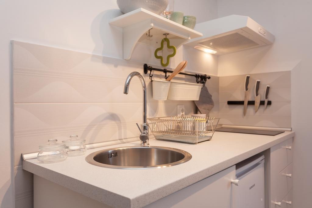 Apartments And Rooms Hey 罗维尼 外观 照片