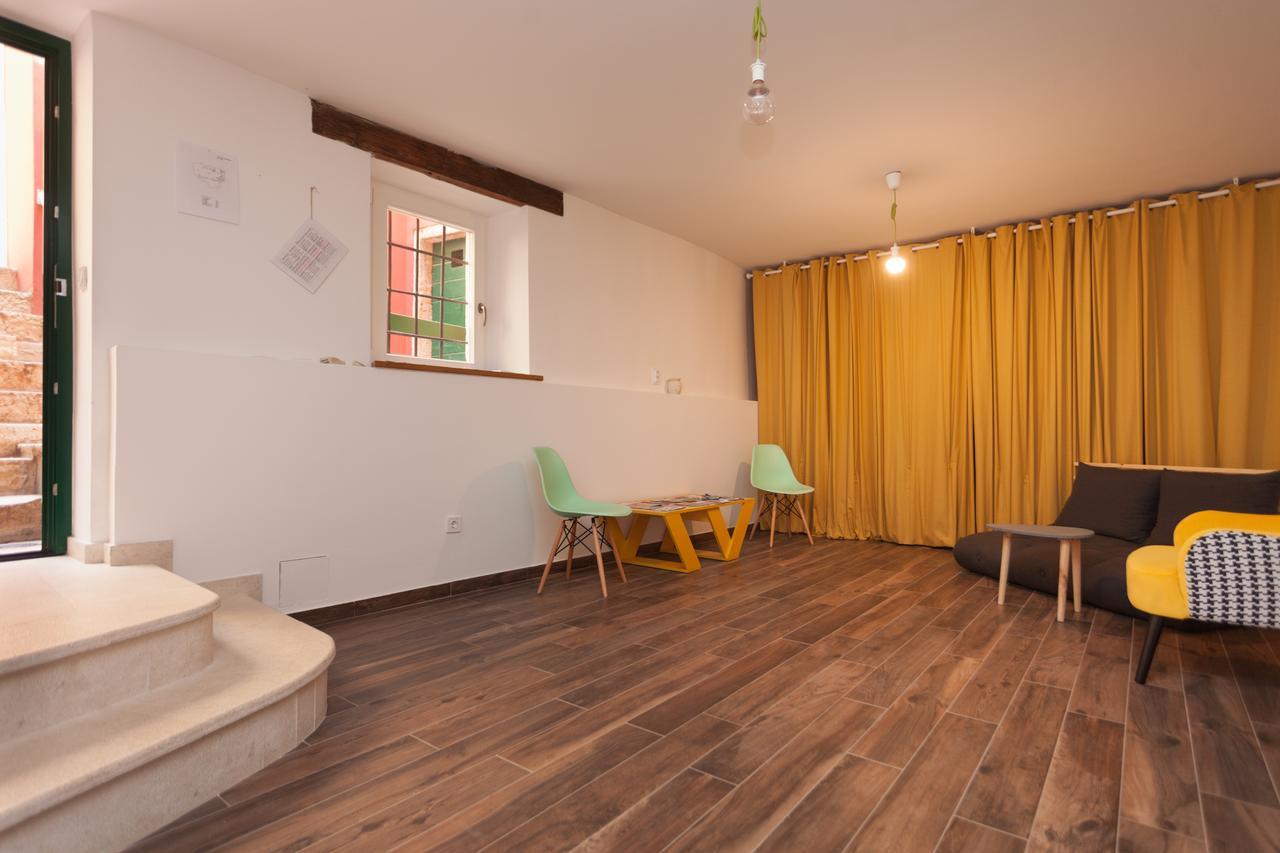 Apartments And Rooms Hey 罗维尼 外观 照片